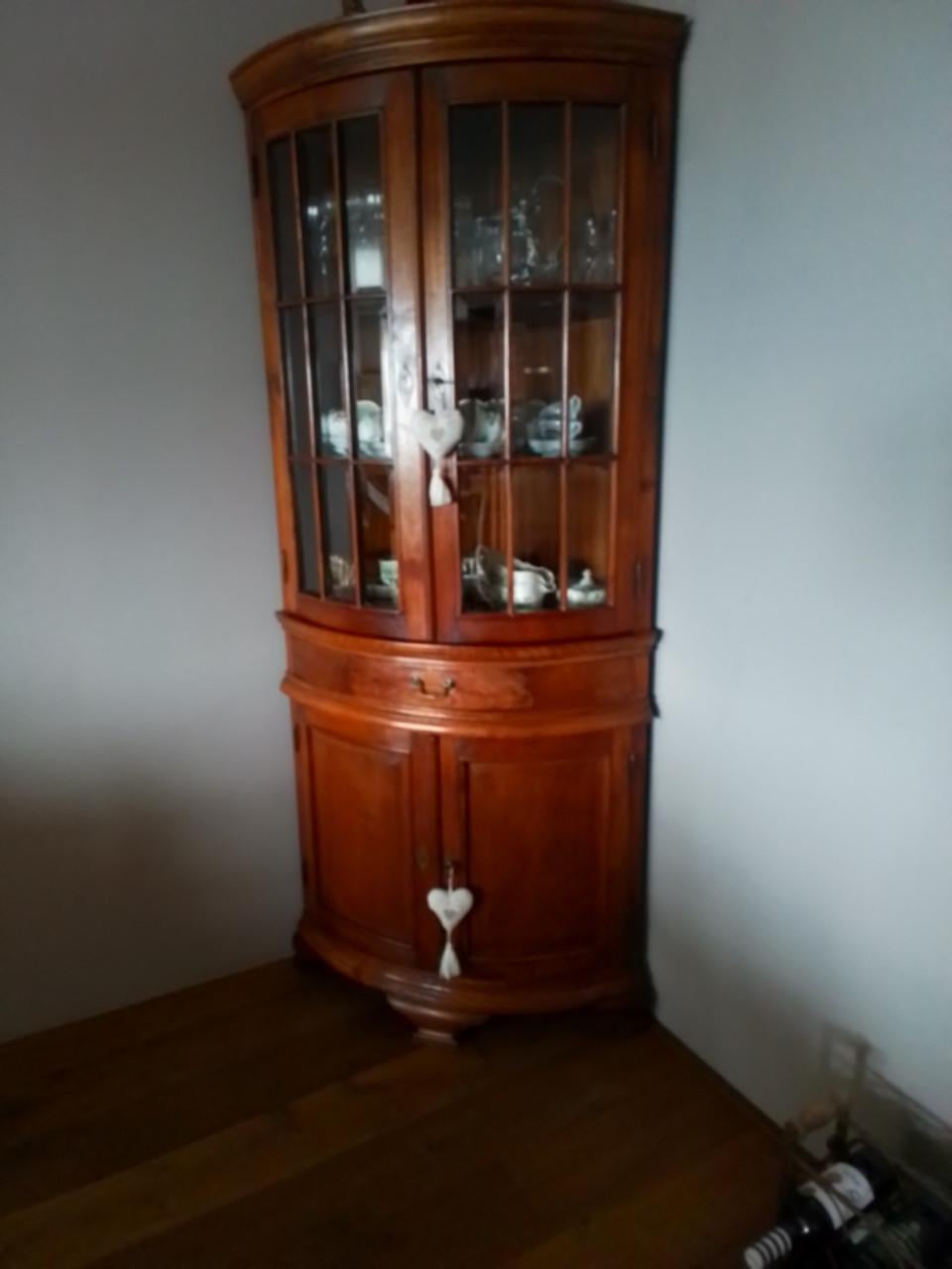 Hoekkast