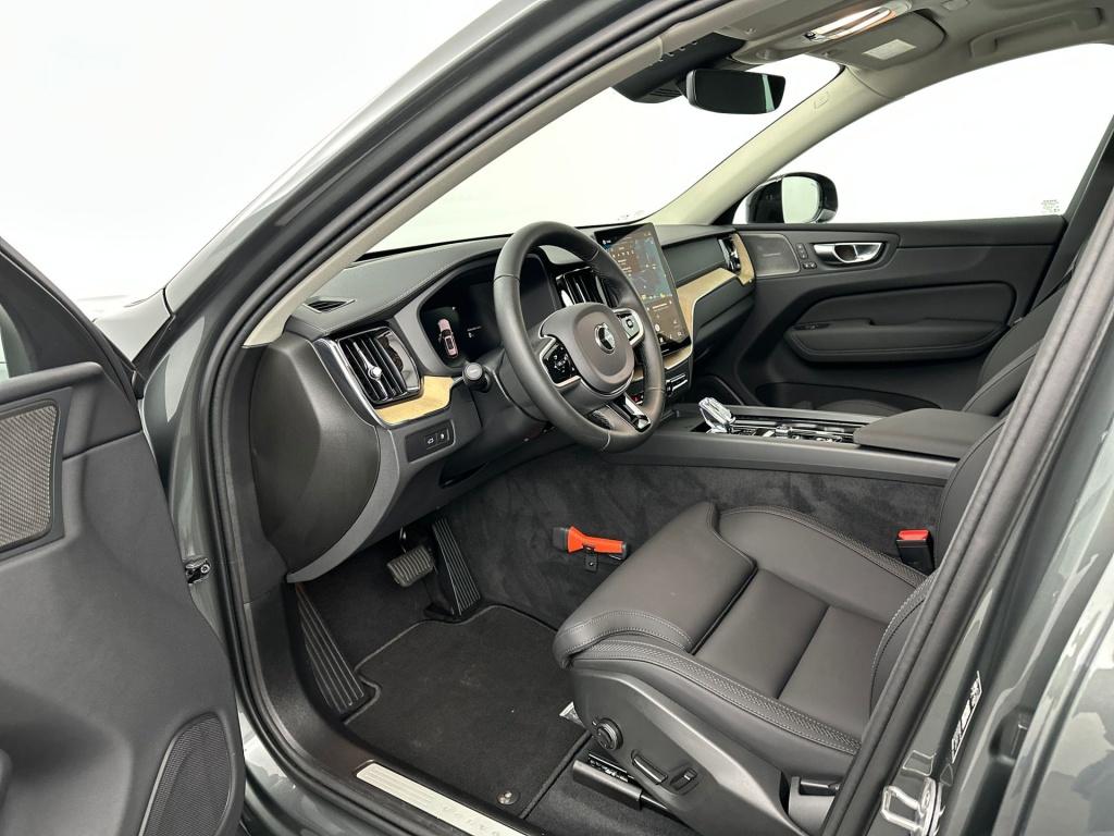 Volvo XC60 t6 398pk recharge ultra dark| verkocht