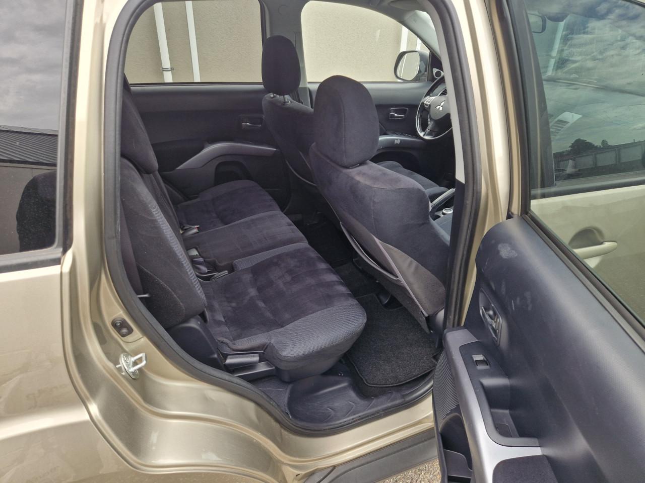 Mitsubishi Outlander 2.4 Intense+ Special Edition