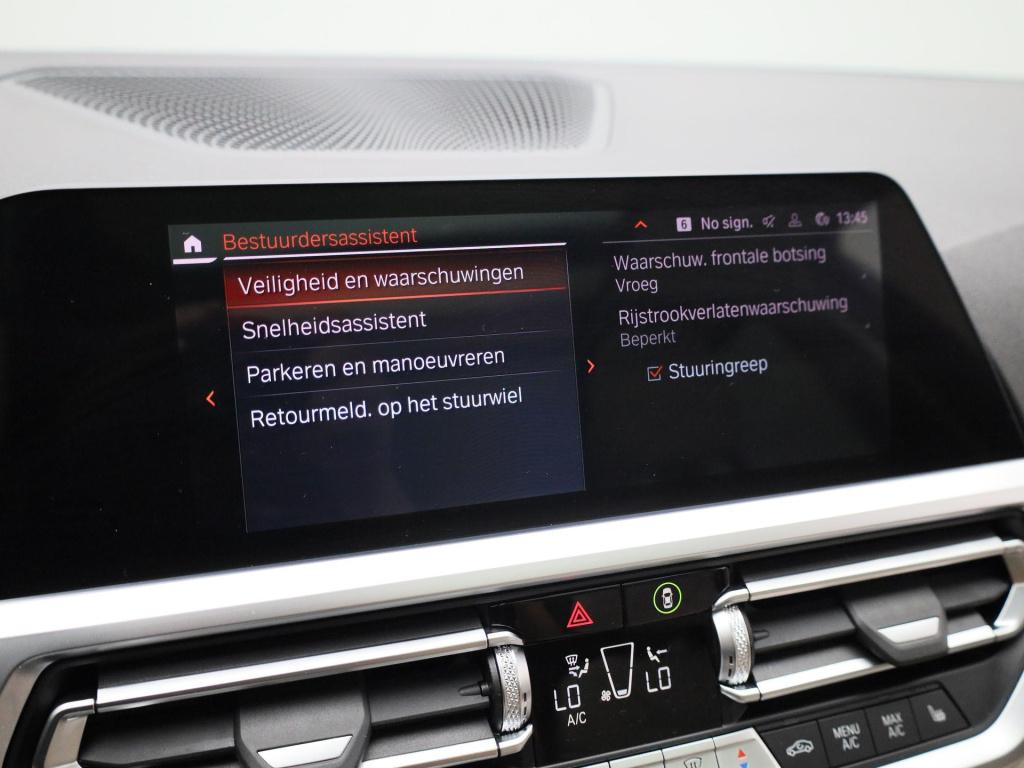 BMW 3-serie touring 318i sport line | automaat | apple carplay / android au