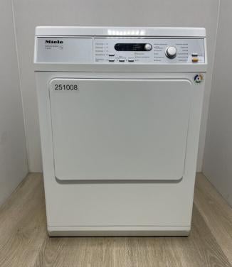 Miele Afvoer Droger T8743 7 kg schoon en netjes
