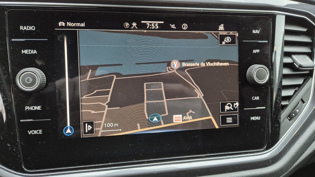 Volkswagen T-roc 1.5 tsi sport r *navi*camera*virtual*acc*blind-spot*clima*