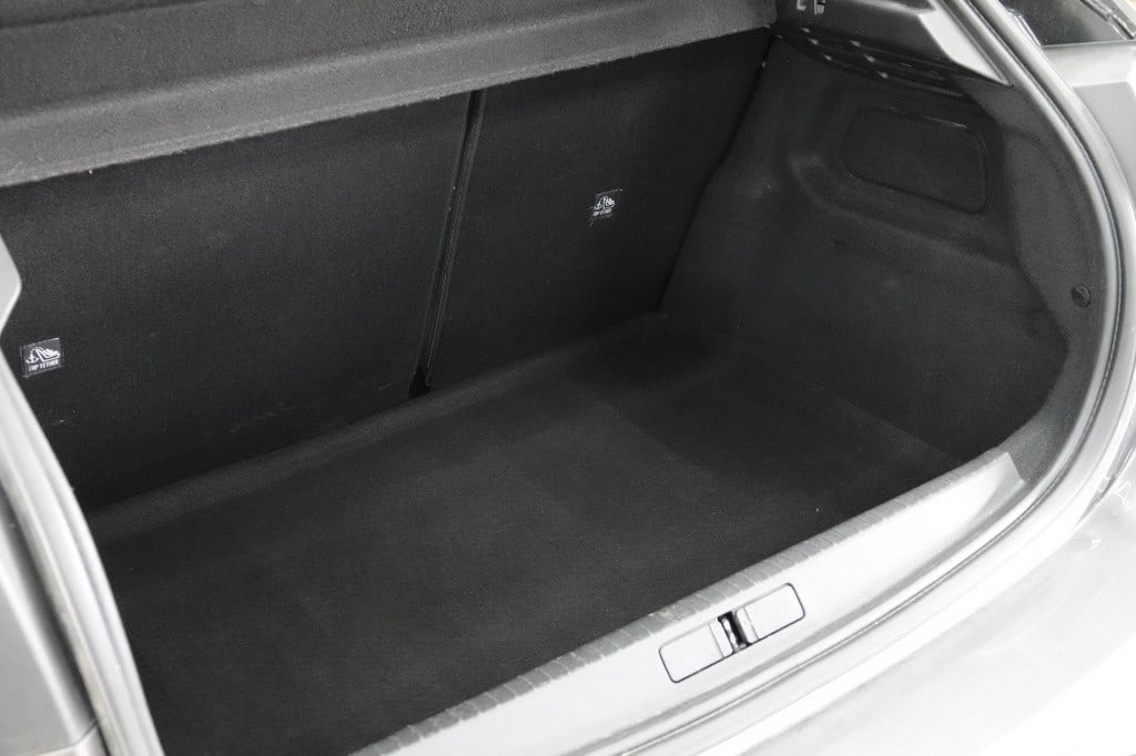 Opel Corsa 1.2 gs line | cruise | carplay | camera | pdc |