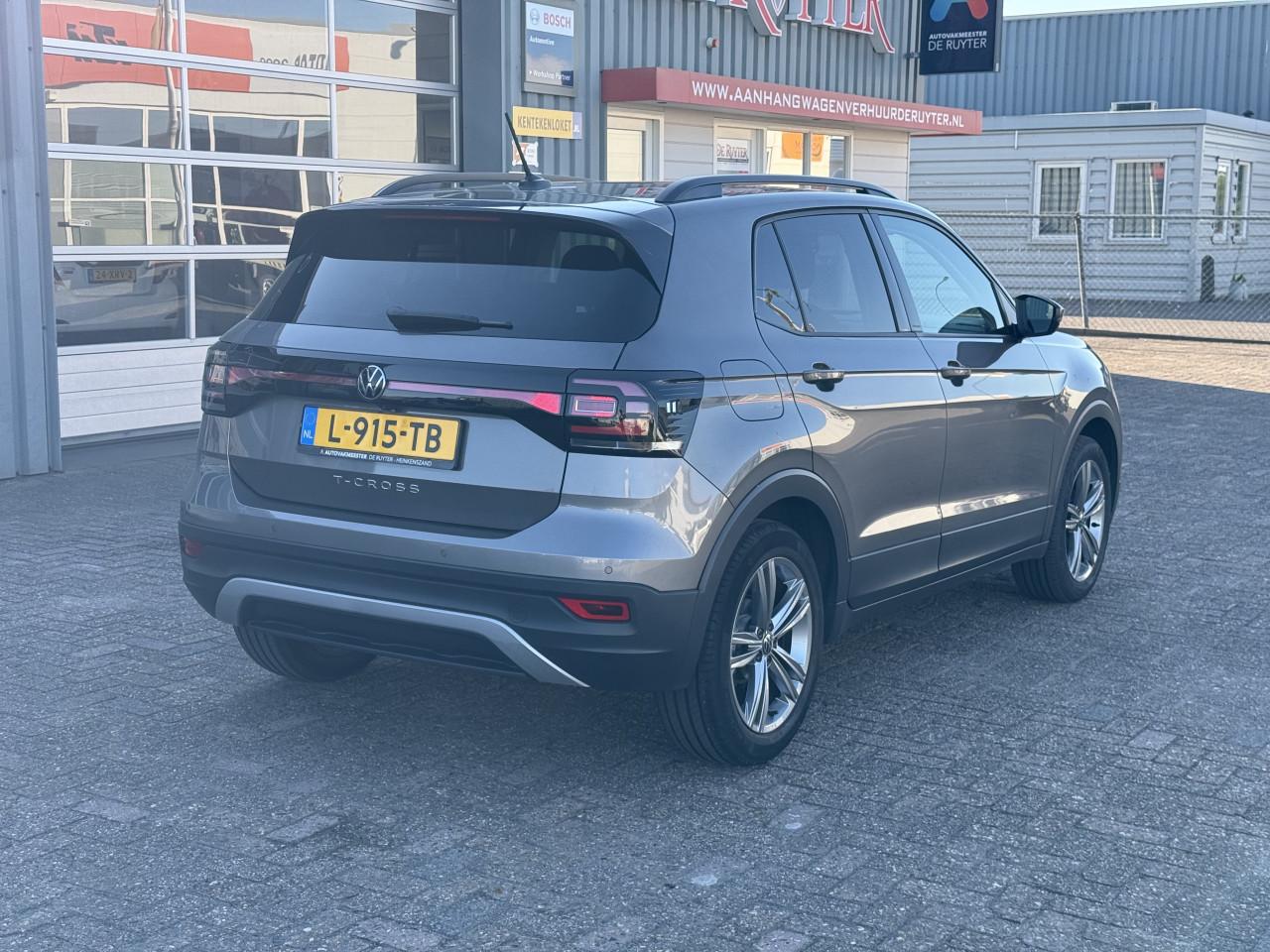 Volkswagen T-Cross 1.5 TSI Style Business R