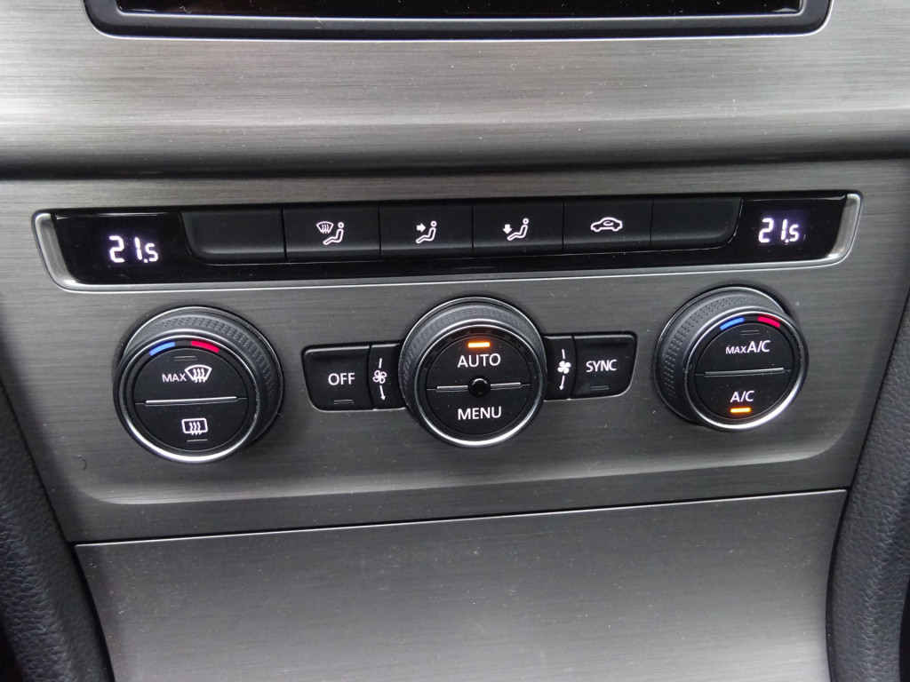 Volkswagen Golf 1.4 tgi cng highline navi / lm velgen / cruise control / ap