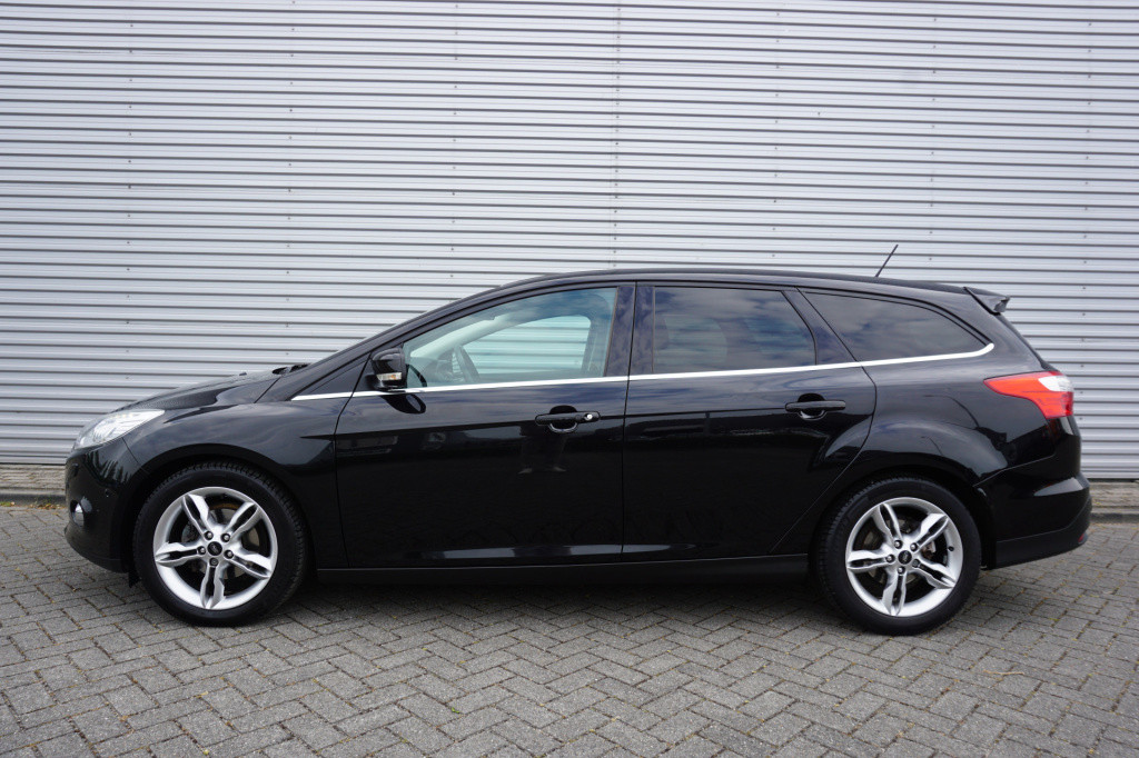Ford Focus wagon 1.0 ecoboost lease titanium climate / navi / cruise / elek