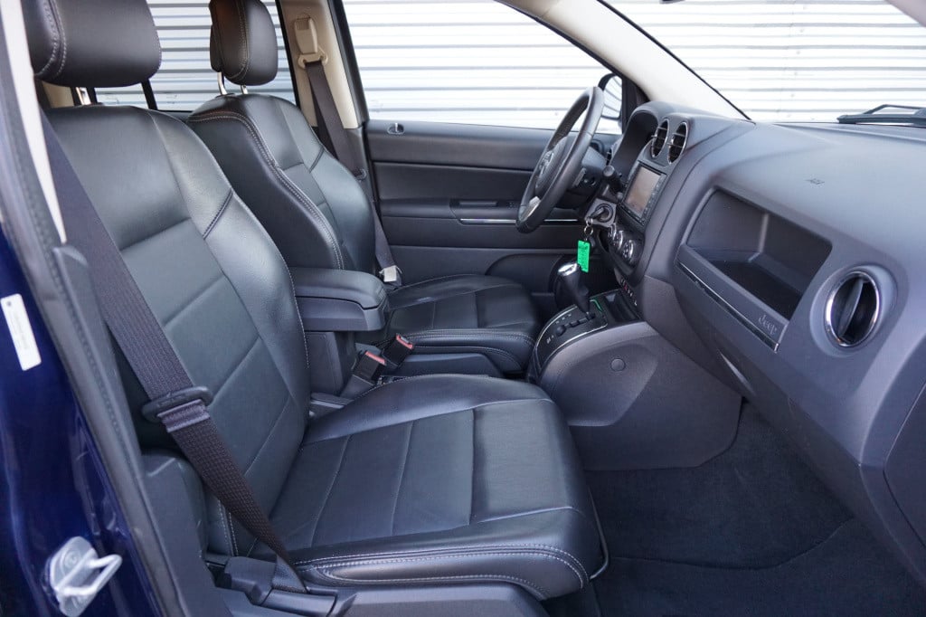 Jeep Compass 2.4 limited 4wd automaat airco / navi / cruise / elektr. ramen