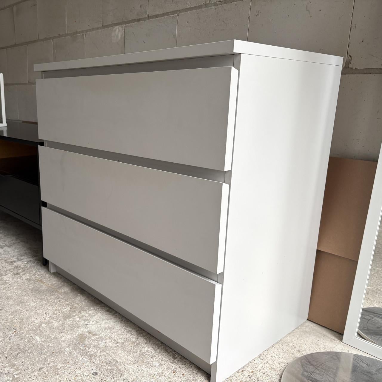 Ladekast IKEA Malm lichtgrijs