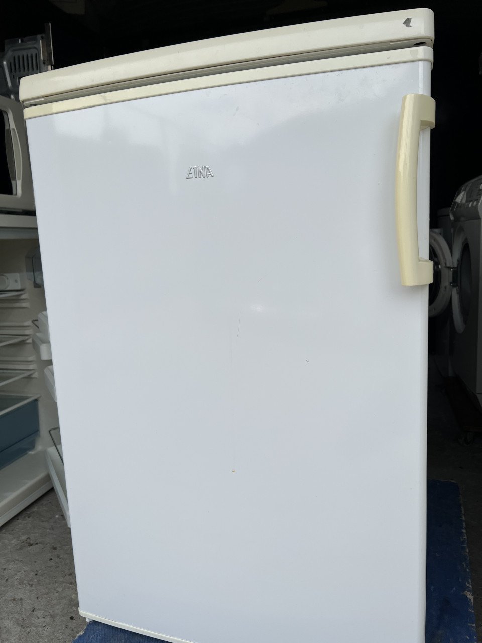 A++ klasse vrieskast met 4 laden inhoud vriezer 85x55 cm. 80 liter
