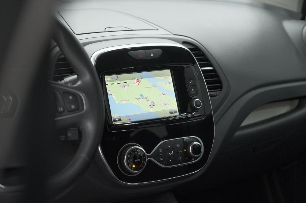 Renault Captur 90 tce intens | trekhaak |  camera | navigatie | parkeersens