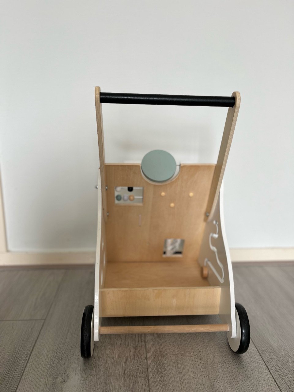 Houten baby loopwagen