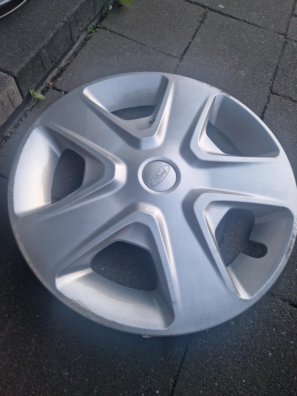 16 inch ford wieldoppen