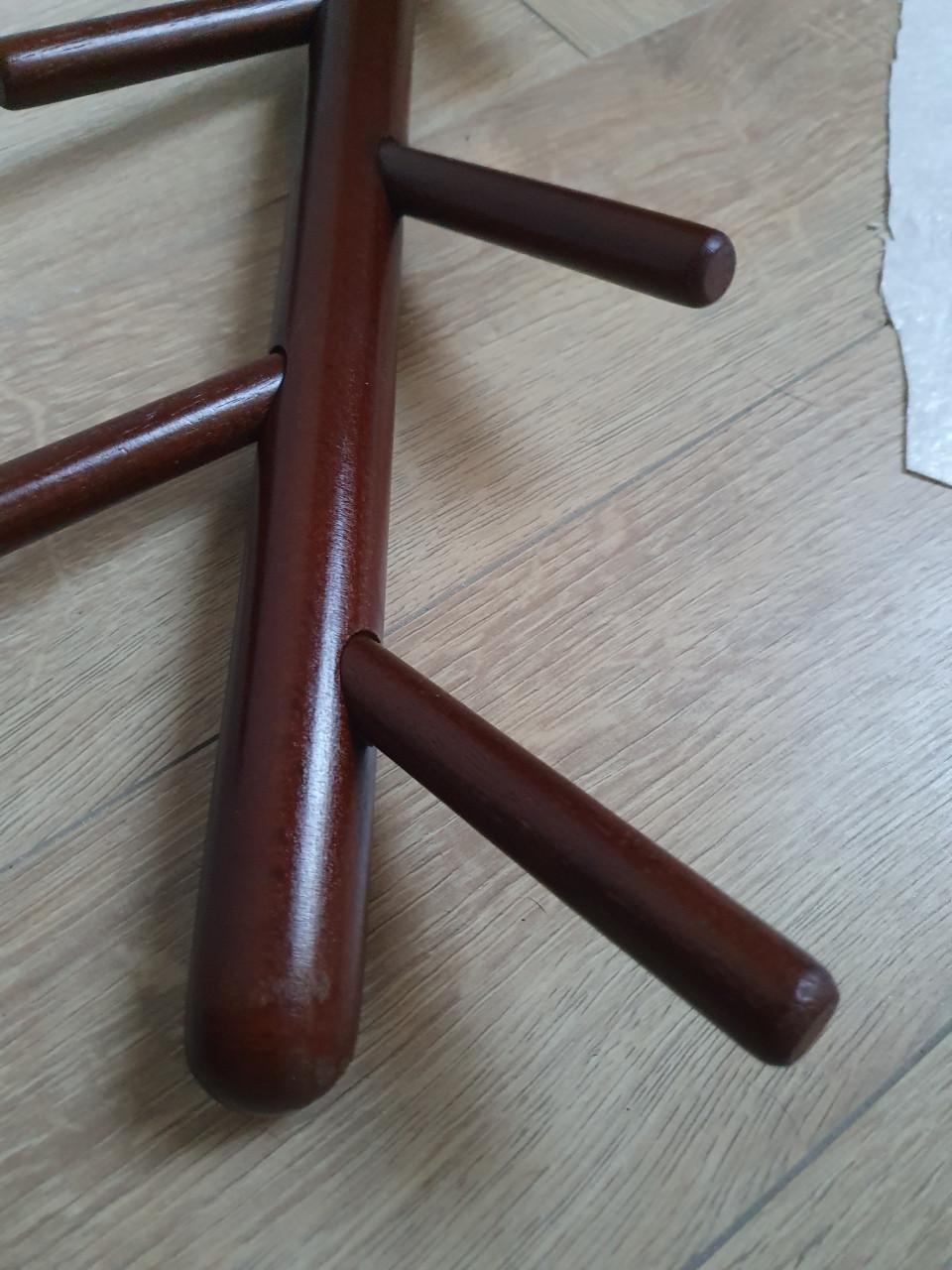 Wandkapstok bruin met 5 haken | garderoberek | Bayt stijl