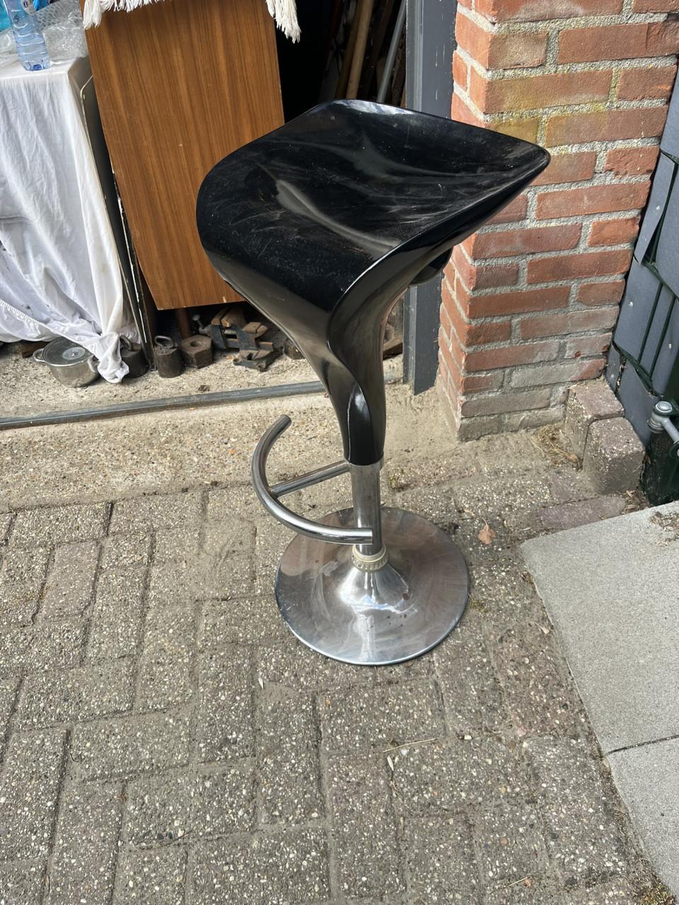 Barkruk zwart kunststof