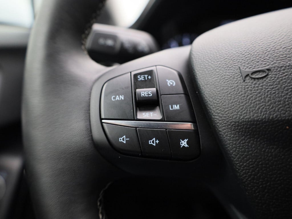 Ford Puma titanium 1.0 ecoboost hybrid | climate control | cruise control |