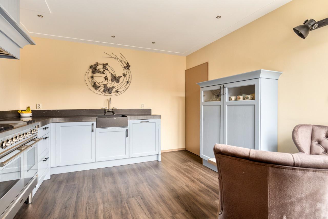 Vrijstaande woning in Biervliet te koop