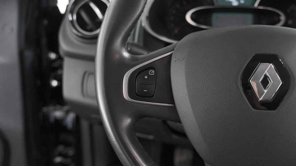 Renault Clio estate tce 90 intens | trekhaak | navigatie | parkeersensoren 