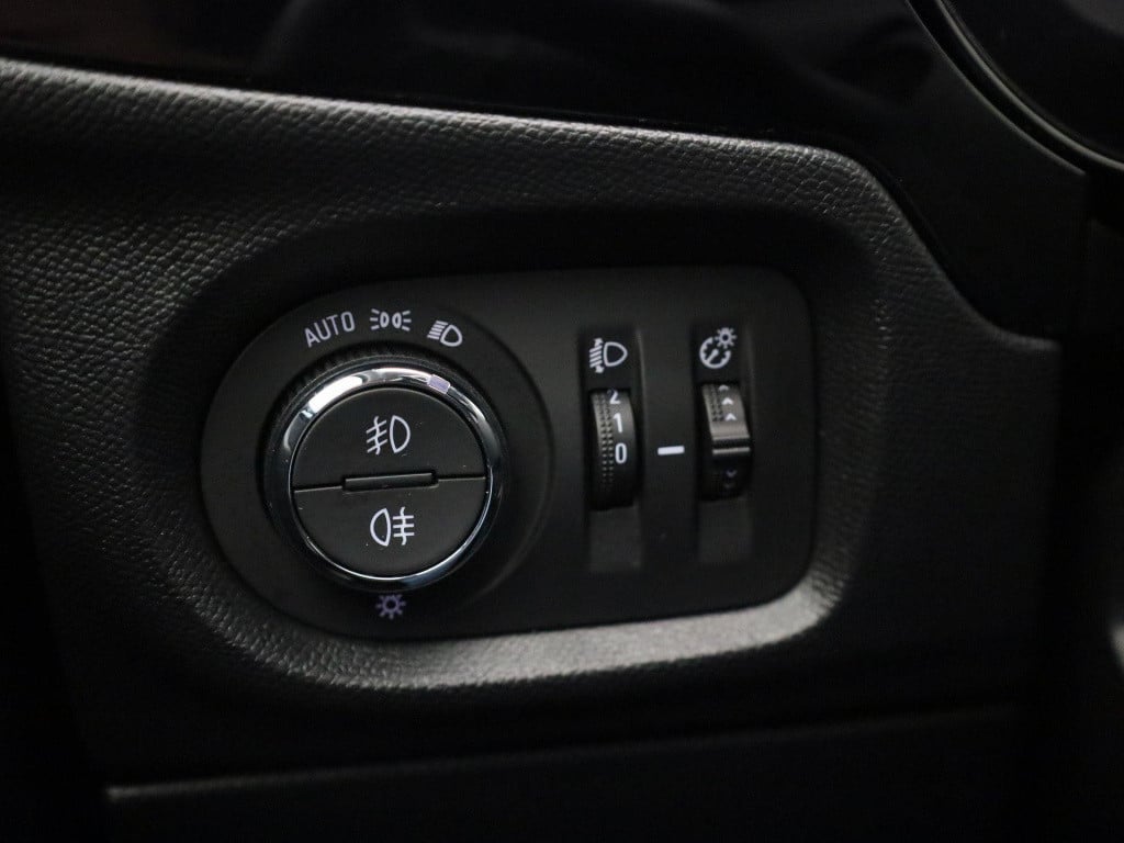 Opel Corsa 1.2 elegance | navigatie | camera | climate control | parkeersen