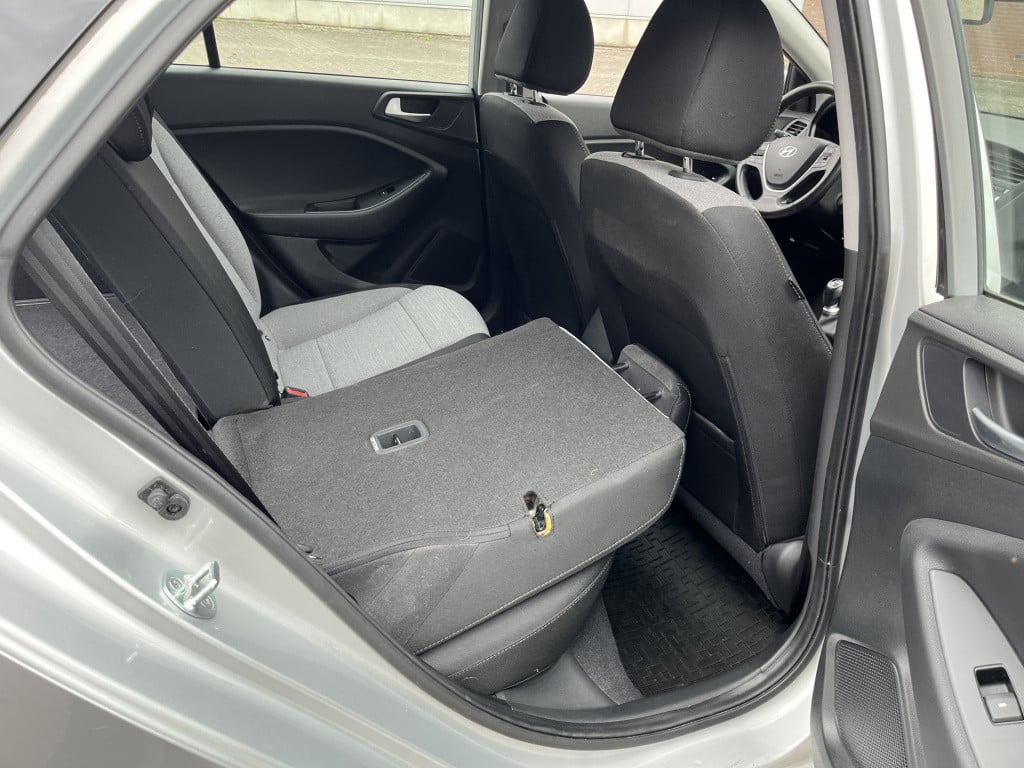 Hyundai I 20 1.2 hp i-motion premium 42 dkm