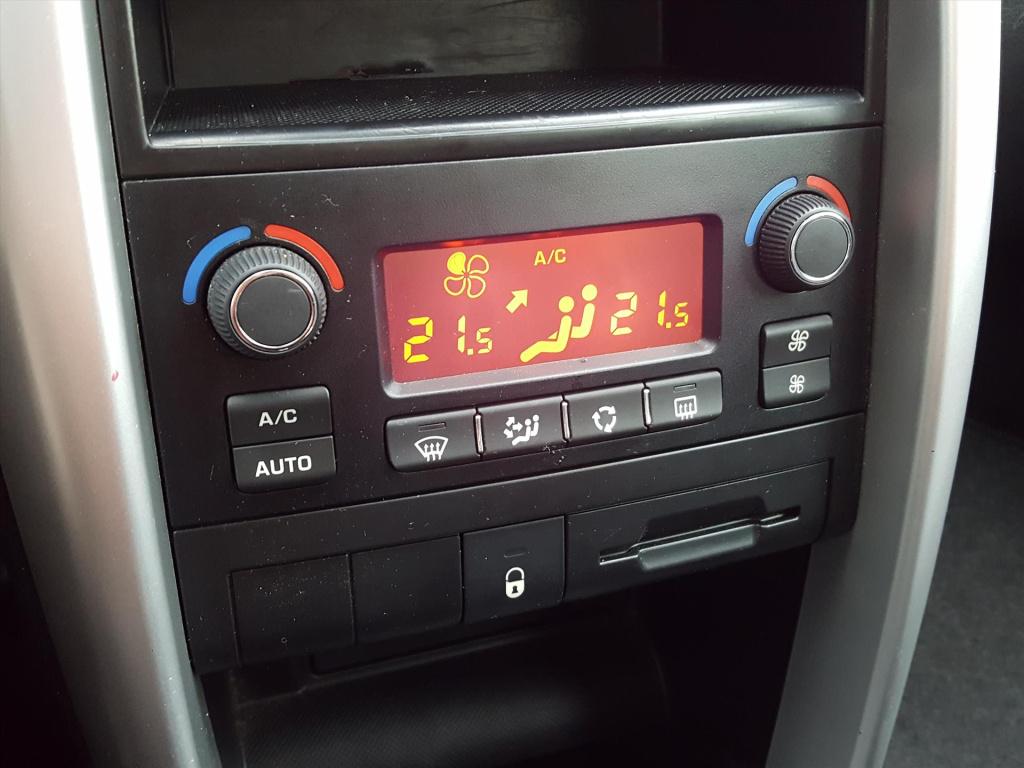 Peugeot 207 première 1.6-16v vti-120pk navigatie | cruise & climate control