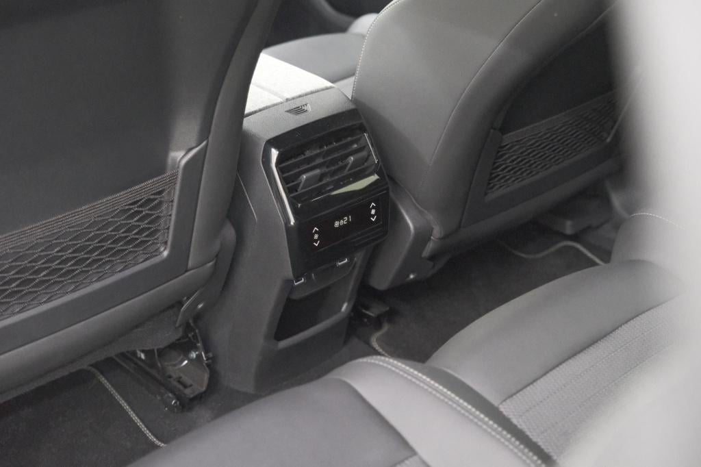 Peugeot 5008 1.2 hybrid 136 gt 7p | adaptieve cruise control | camera | ele