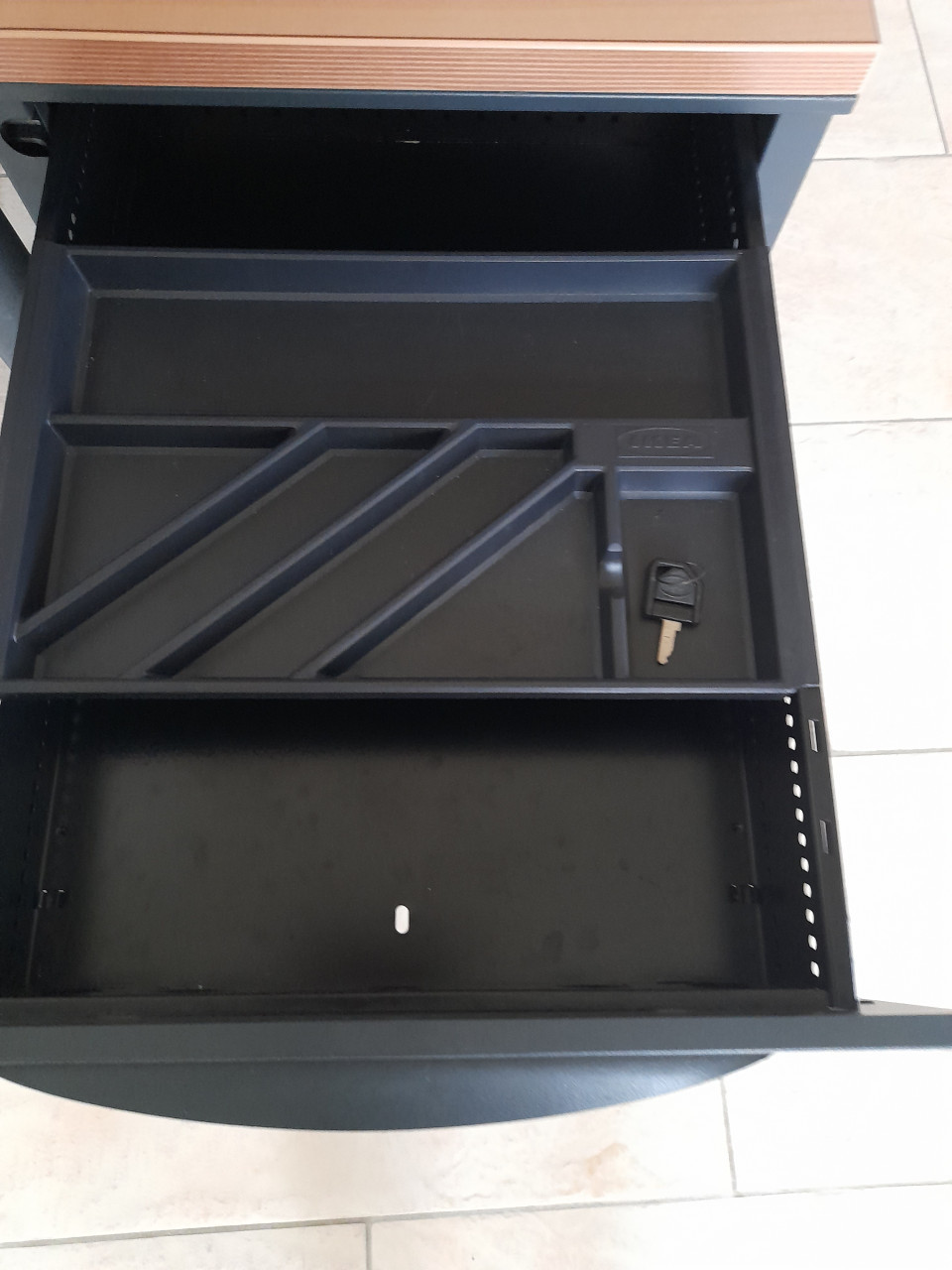 Ladenkastje op wielen voor onder bureau (42 x 58 x 54H)