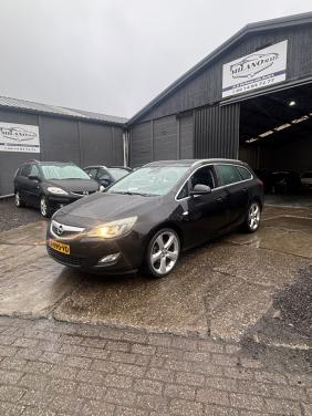 Opel Astra voljaar apk!