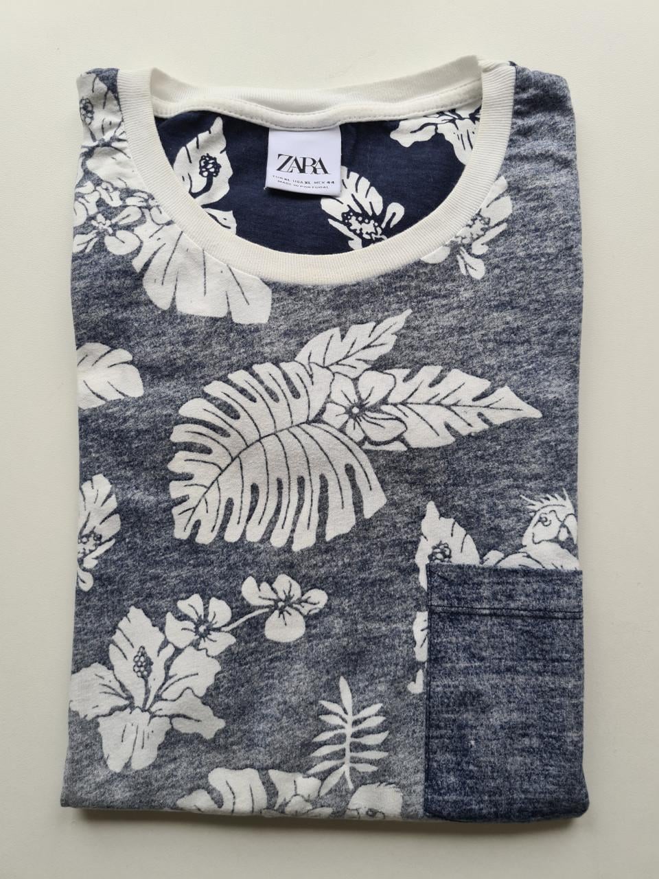 Zara heren blauw / ecru wit T-shirt Maat XL Lengte 74cm