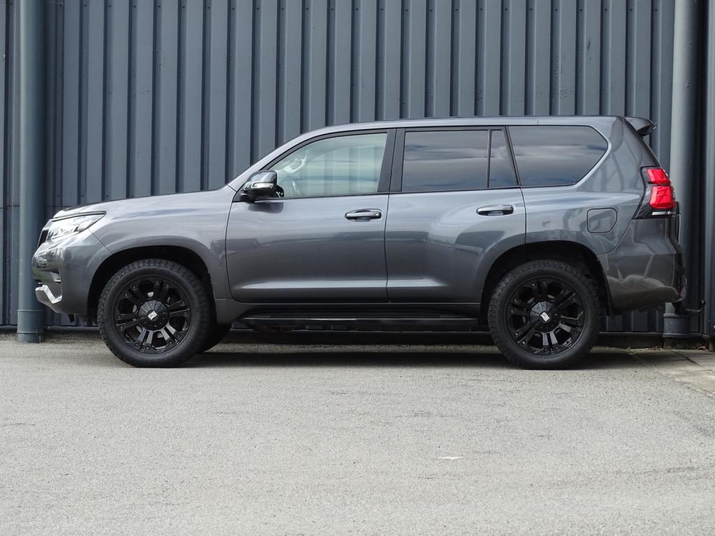 Toyota Land Cruiser 2.8 d-4d comfort be trekker | 5-zitplaatsen |