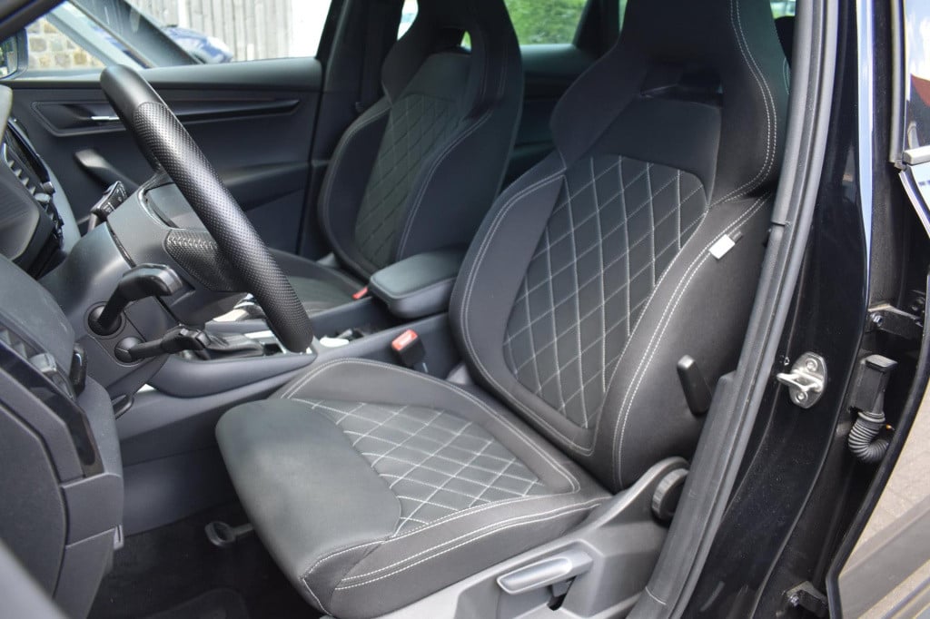 Skoda Karoq 1.5 tsi act sportline | nap | virtual cockpit | dealer onderhou