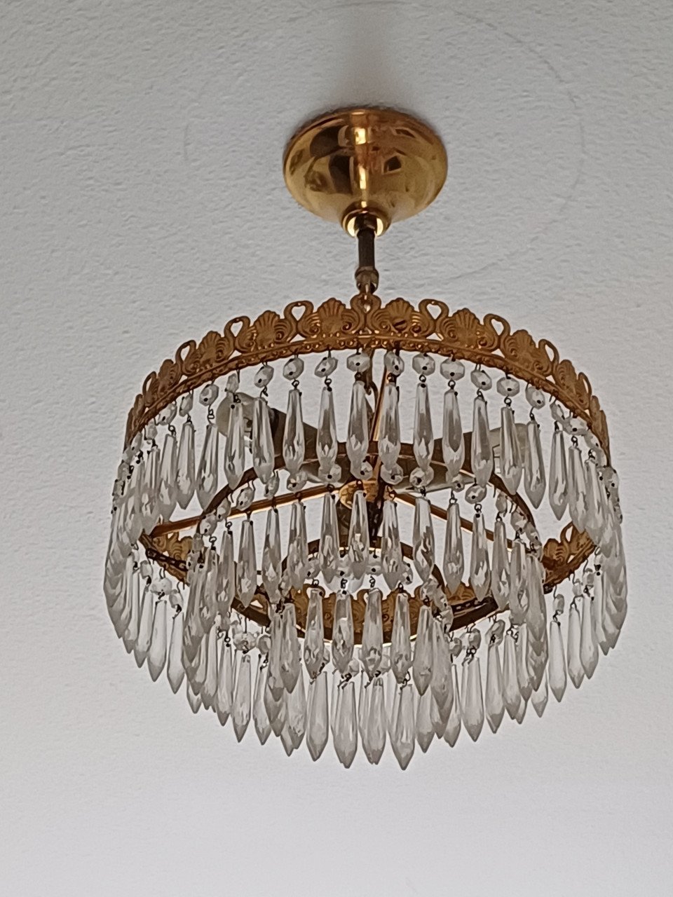 Kleine antieke kroonluchter kristal