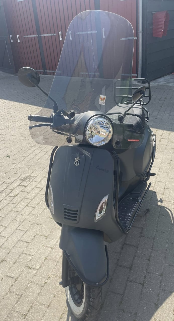 Scooter BTC Luxery Felice, uit ‘23