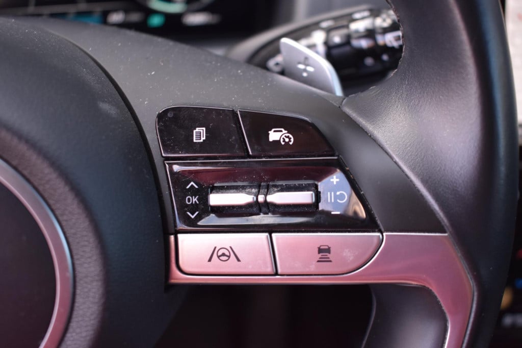Hyundai Tucson Hybrid 1.6 t-gdi hev camera | stoelverwarming | dealer onder