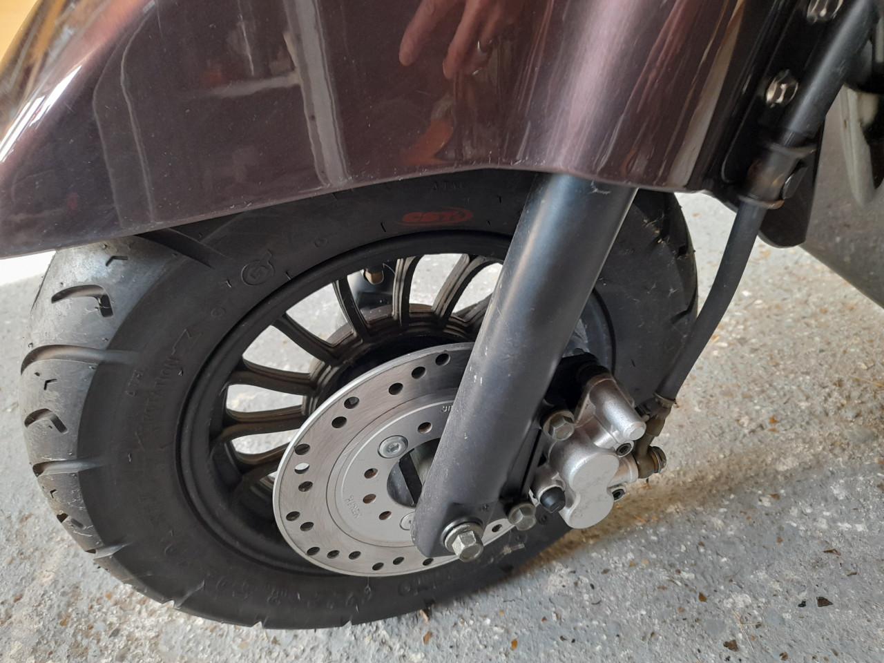 Scooter rijklaar met maar 98.6 km