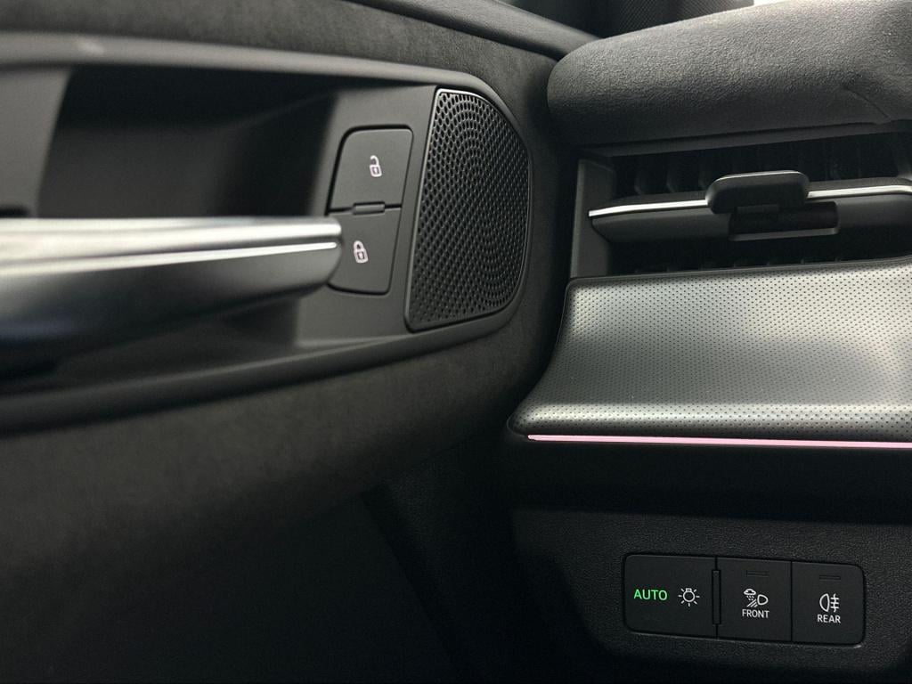 Audi Q3 s edition e-hybrid 272 pk trekhaak l leer l tech+
