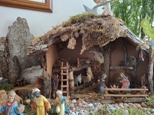 Kerststal met toebehoren