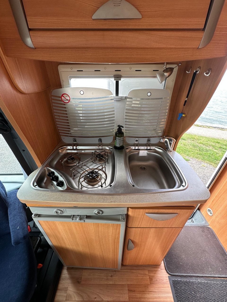 Camper
