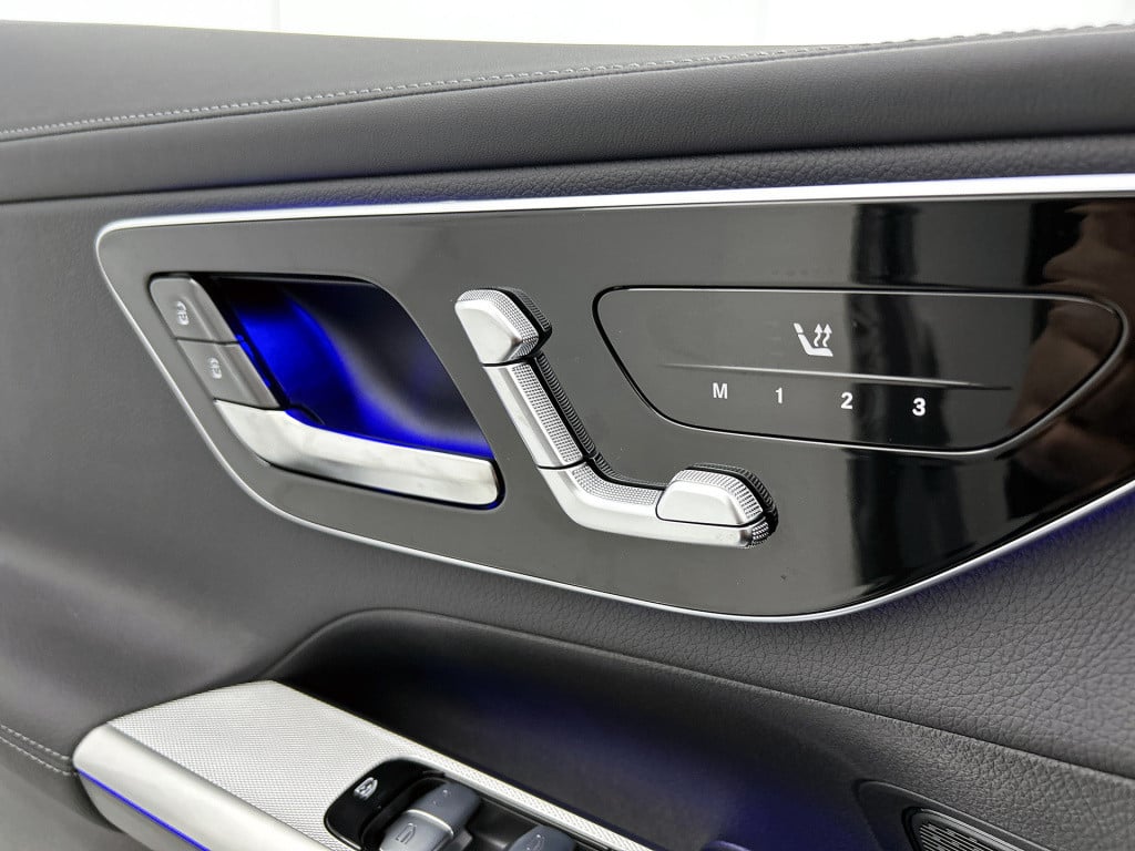 Mercedes-Benz Glc 300e 4matic sport edition | trekhaak | nightpakket | park