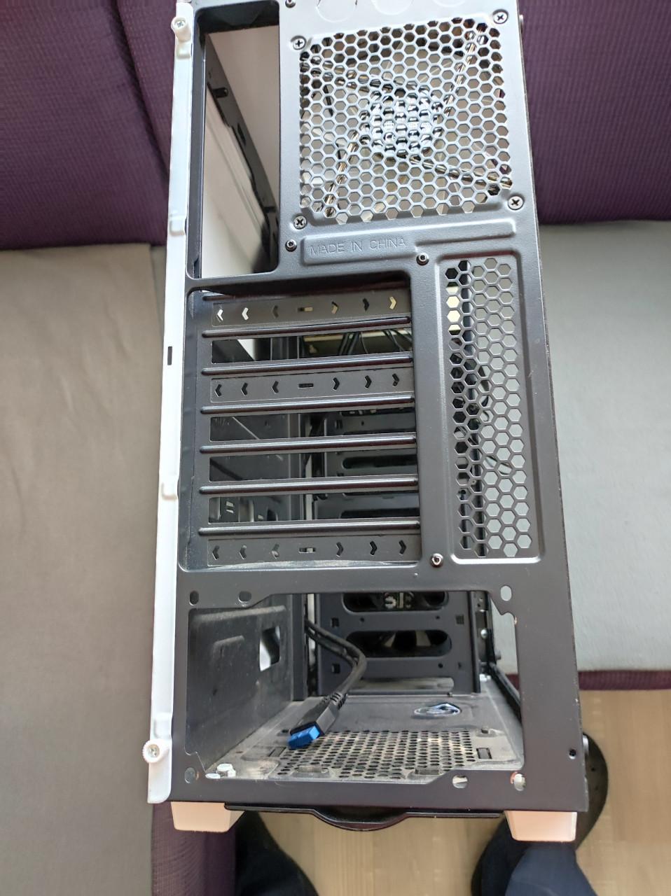 Computer case van het bekende merk G-SKILL