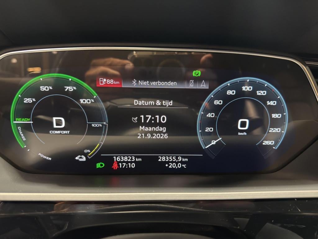 Audi E-tron e-tron 50 quattro launch edition black | pano | s-line | 22"| g