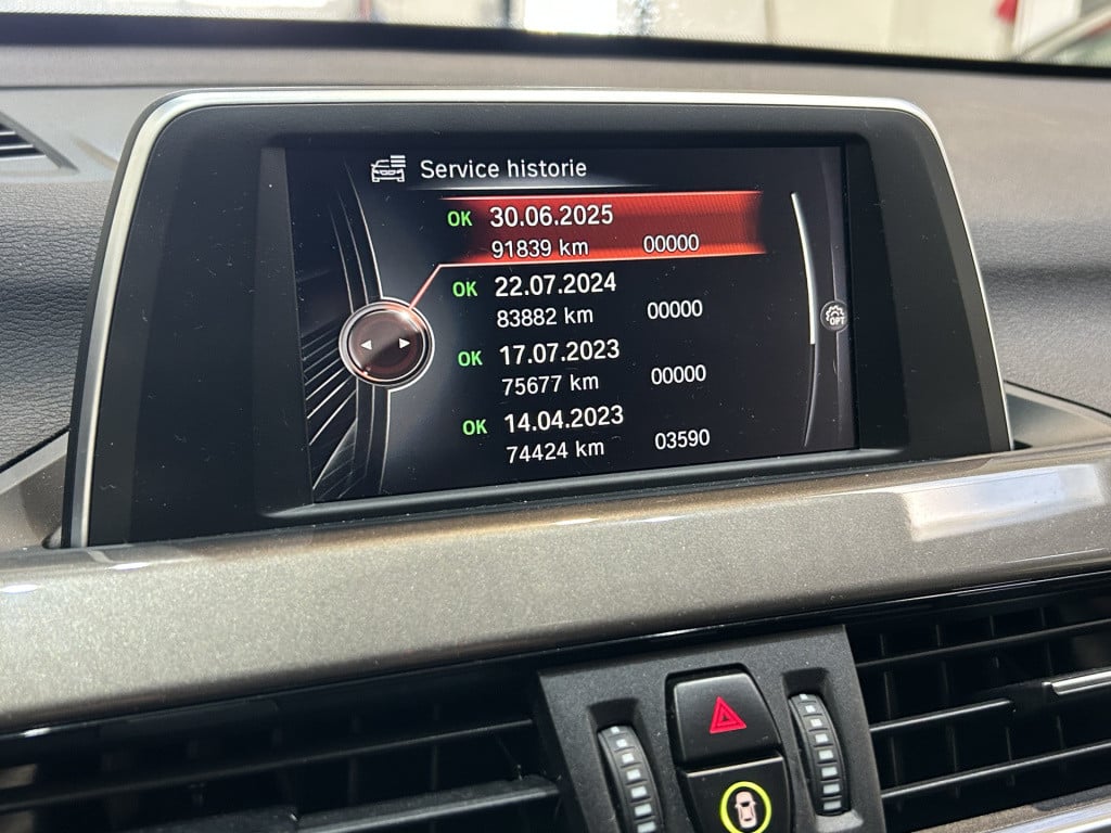 BMW X1 sdrive18i high executive