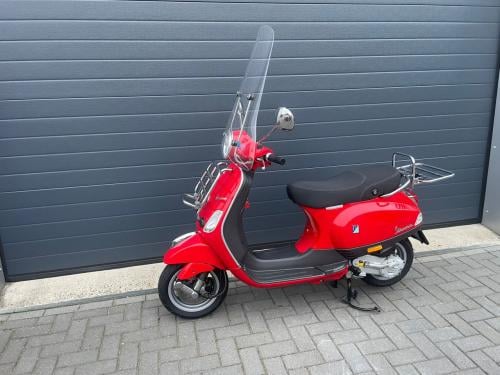 VESPA PIAGGIO LX50