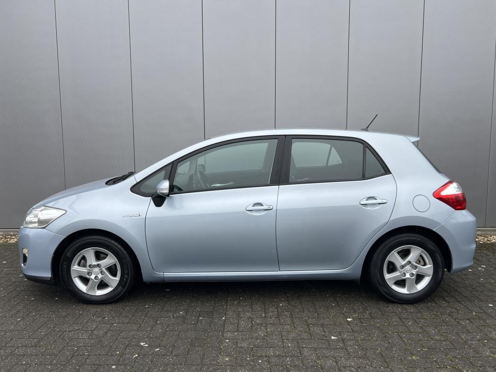 Toyota Auris 1.8 full hybrid asp.