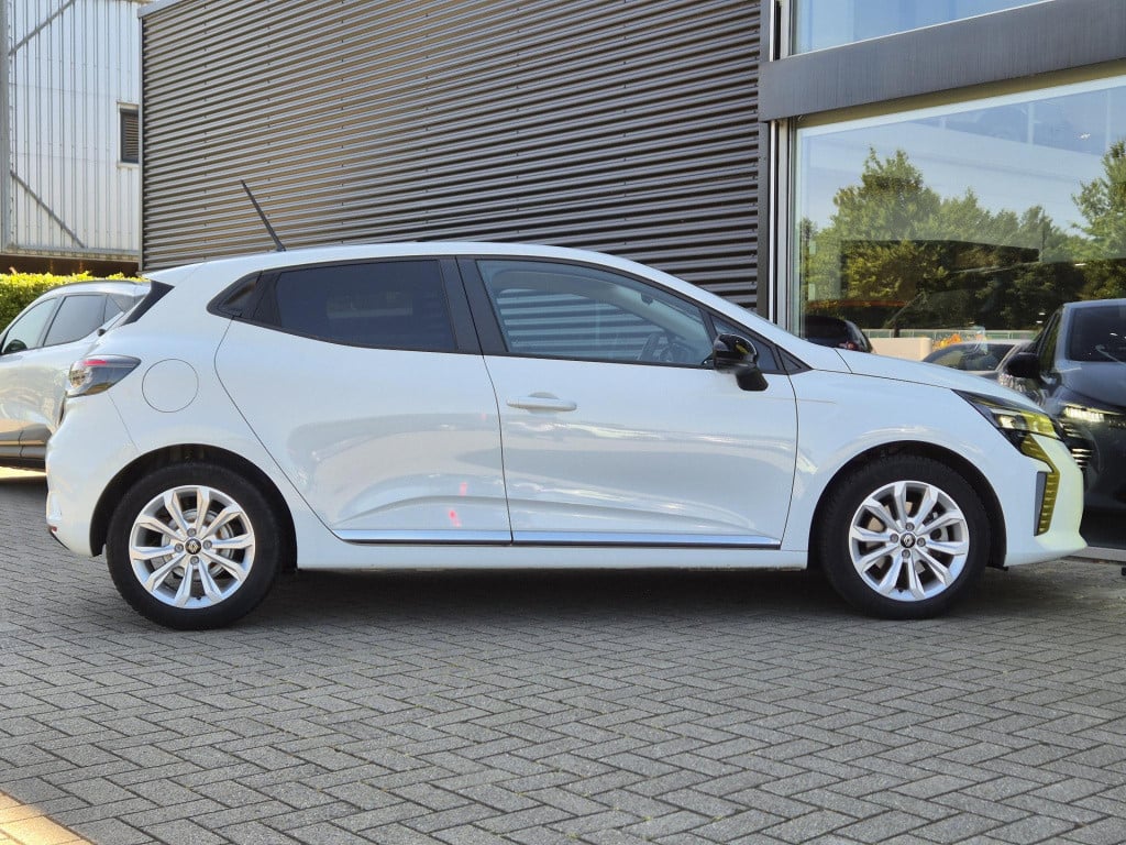Renault Clio 1.6 e-tech full hybrid 145 evolution android/apple auto, camer