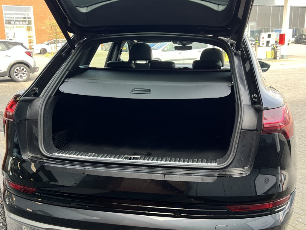 Audi E-tron e-tron 55 quattro advanced 95 kwh s-line | apple/ android carpl