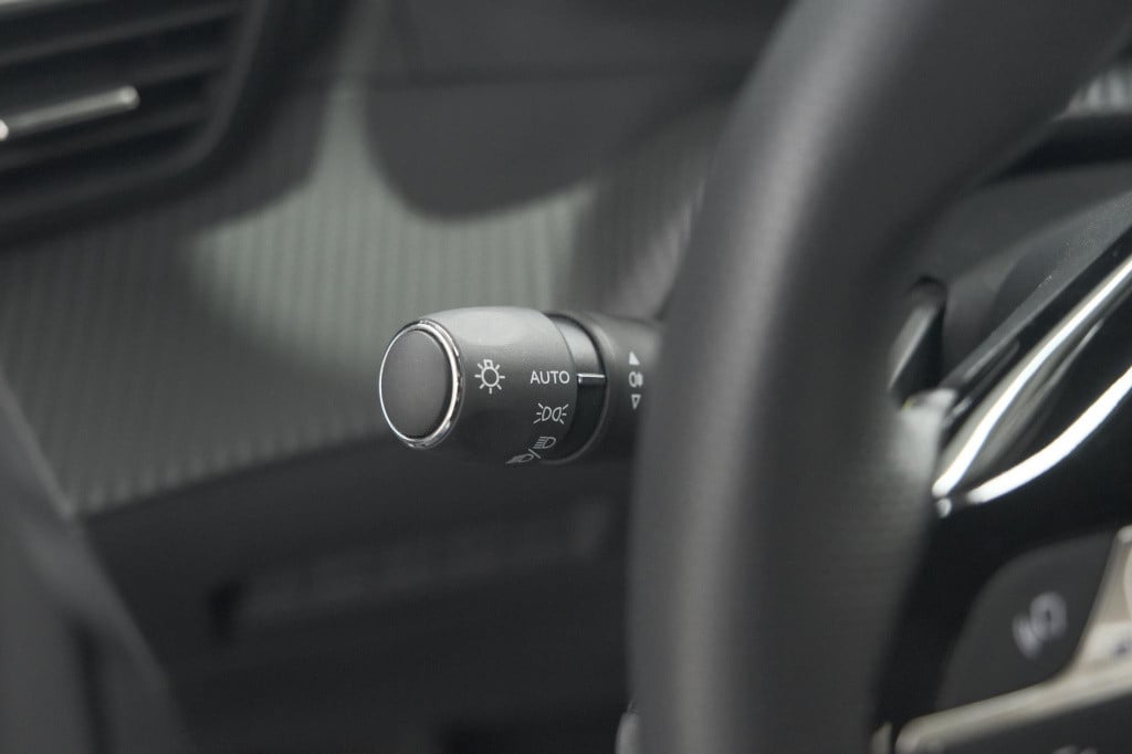 Peugeot 2008 puretech 130 eat8 gt | camera | apple carplay | parkeersensore
