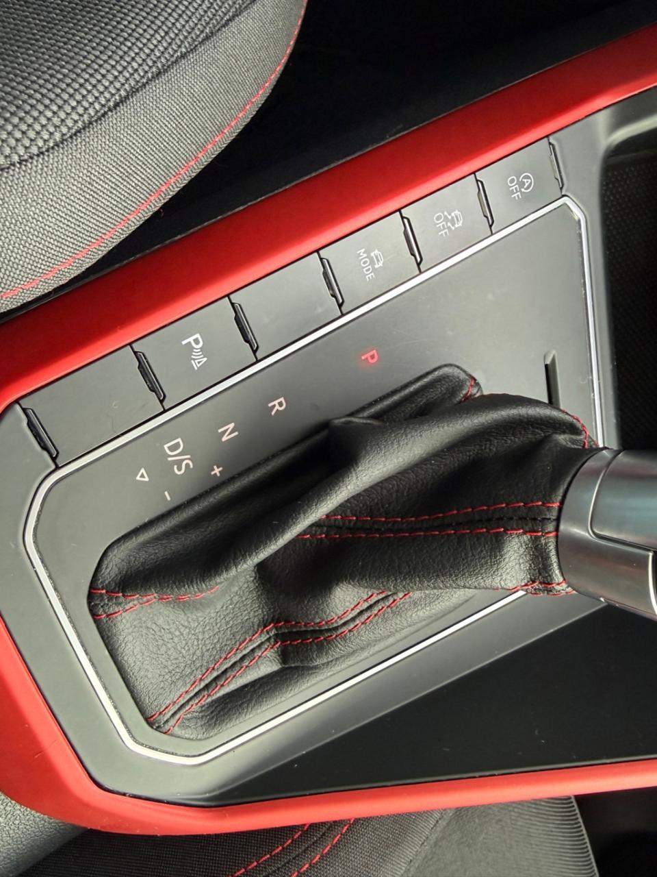 Volkswagen Polo 2.0 tsi gti dsg