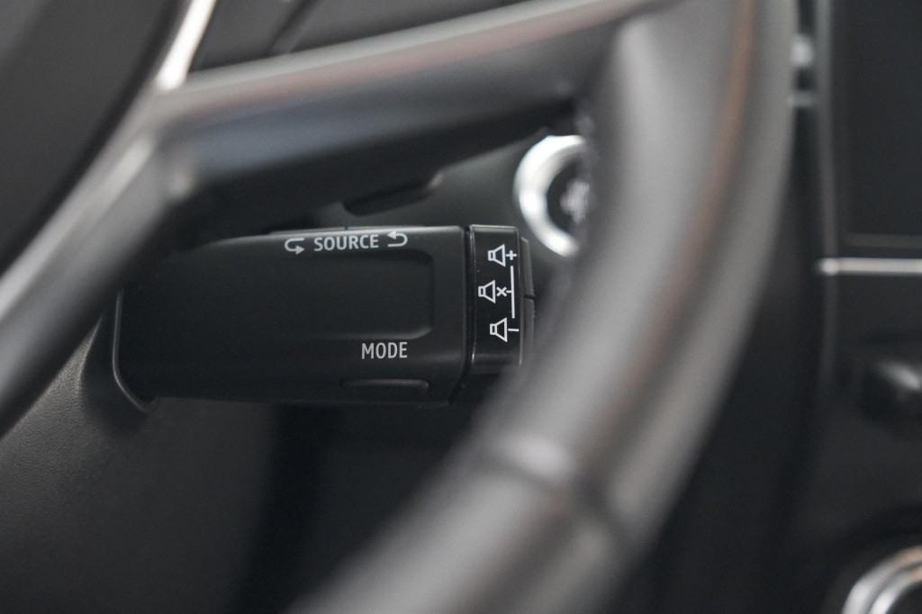 Renault Captur mild hybrid 140 edc techno | camera | navigatie | apple carp