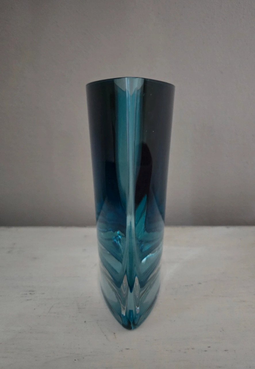 Ovale turquoise vaas van dik glas