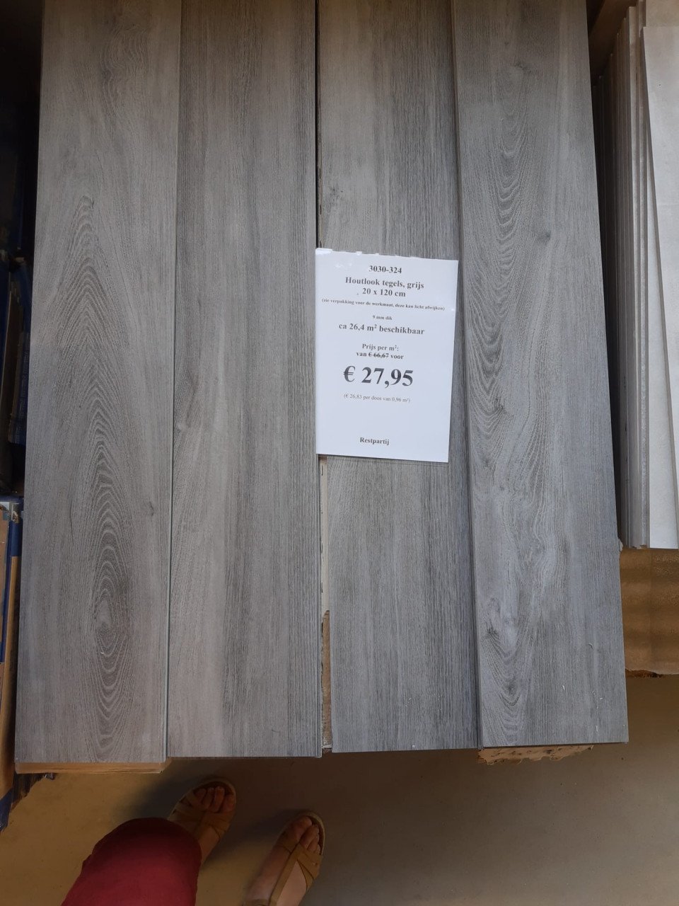 3030-324 ca 26 m² houtlook tegels, vergrijsd, 20x120 cm, van € 66,67 voor